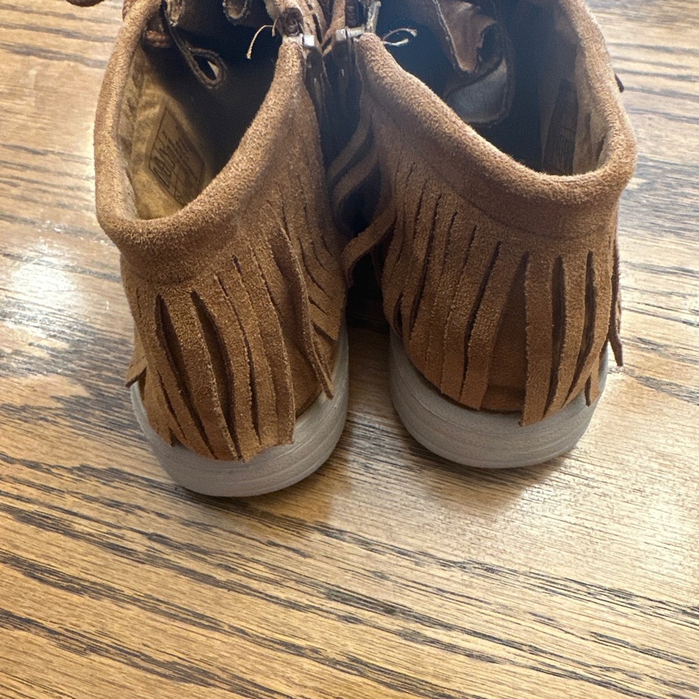 Outwoods moccasins size 7